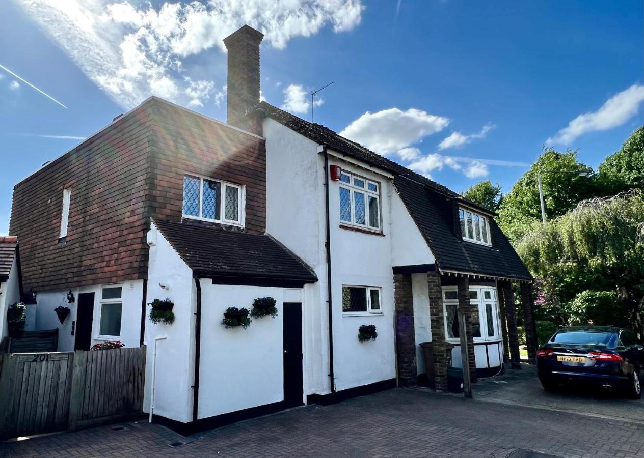 Beddington Park Lodge East Валингтон Экстерьер фото
